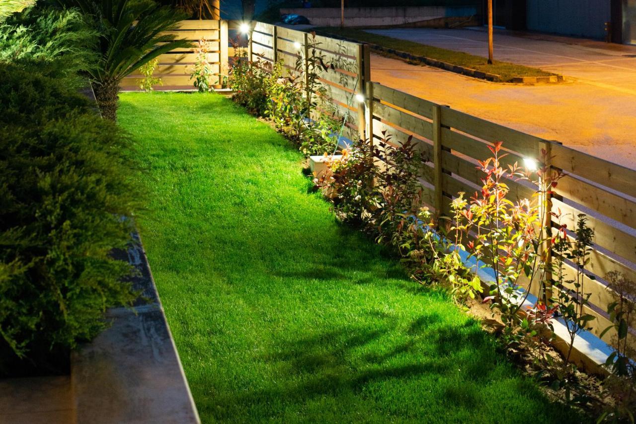 Villa Luminous Nea Iraklitsa Bagian luar foto
